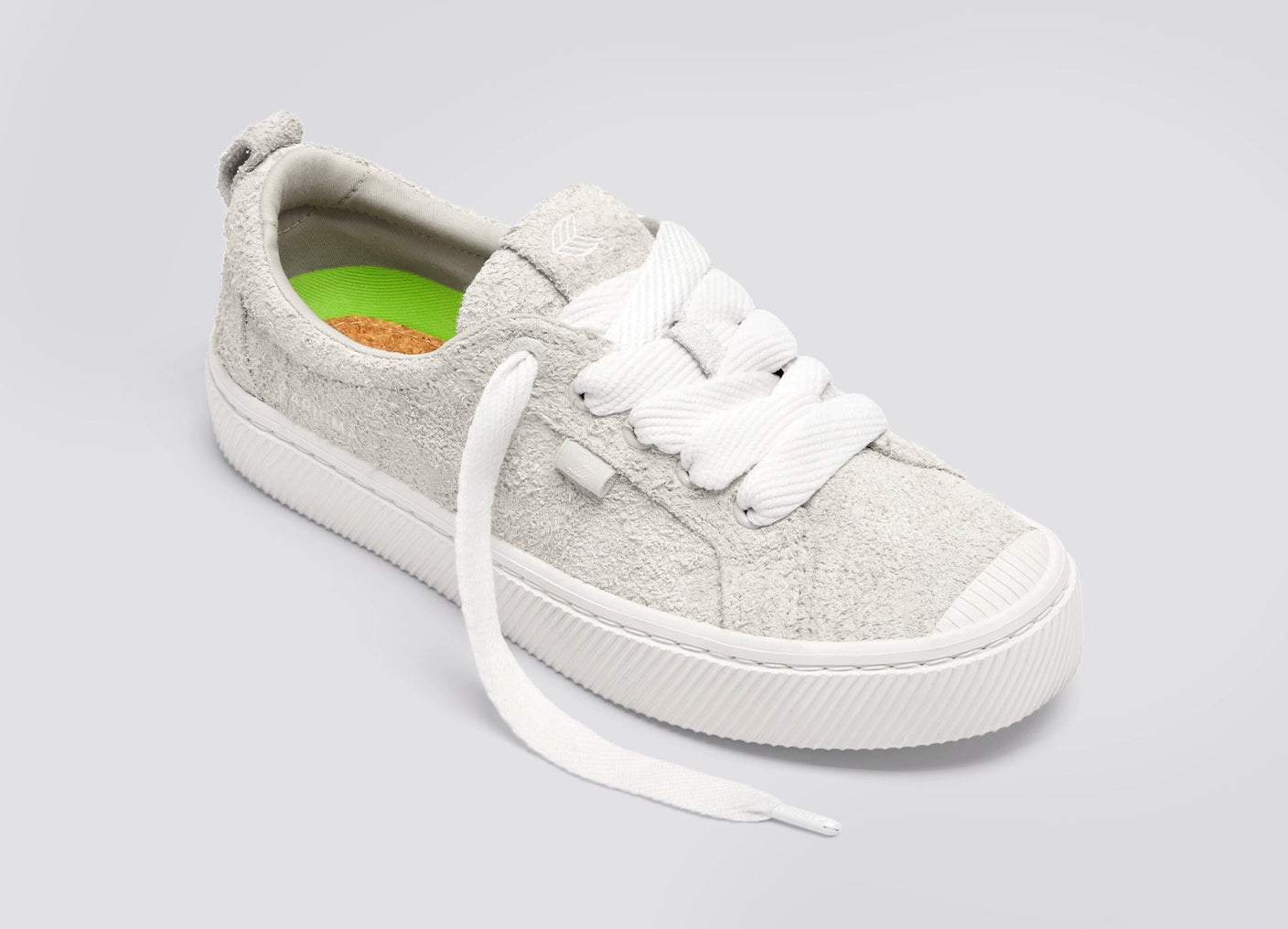 OCA Low Hairy Suede Smoke White
