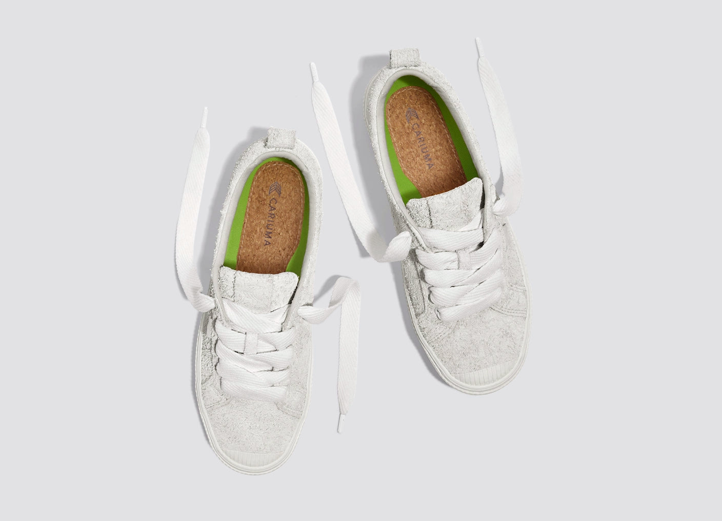 OCA Low Hairy Suede Smoke White