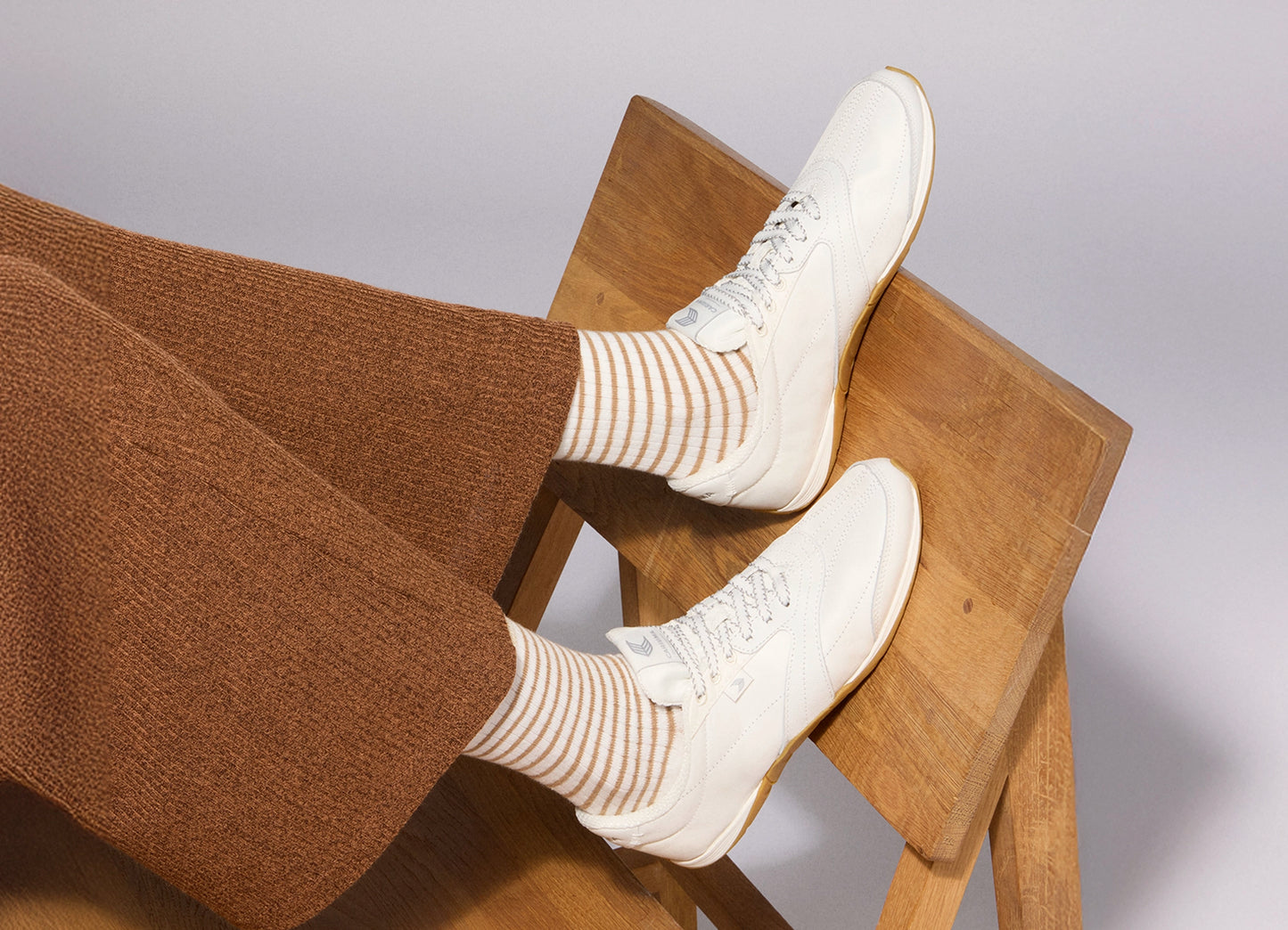 SUTAI Nylon Leather White